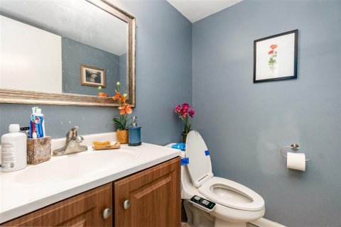 Condo in Orlando, Florida, 2 bedrooms  № 1529141 - photo 11