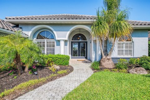 House in Port Charlotte, Florida 3 bedrooms, 212 sq.m. № 1550401 - photo 4
