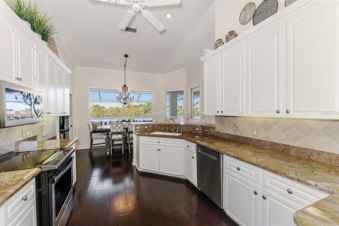House in Port Charlotte, Florida 3 bedrooms, 212 sq.m. № 1550401 - photo 23