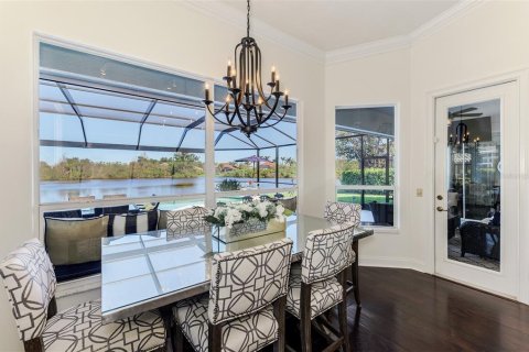 House in Port Charlotte, Florida 3 bedrooms, 212 sq.m. № 1550401 - photo 25
