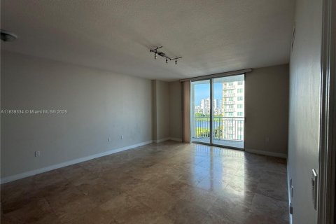 Copropriété à louer à Hallandale Beach, Floride: 1 chambre, 85.47 m2 № 1827546 - photo 19