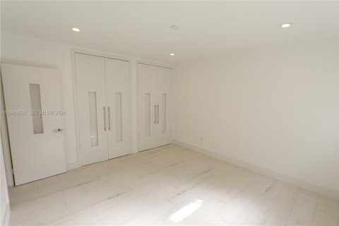 Condominio en alquiler en Miami Beach, Florida, 1 dormitorio, 59.55 m2 № 2048448 - foto 4