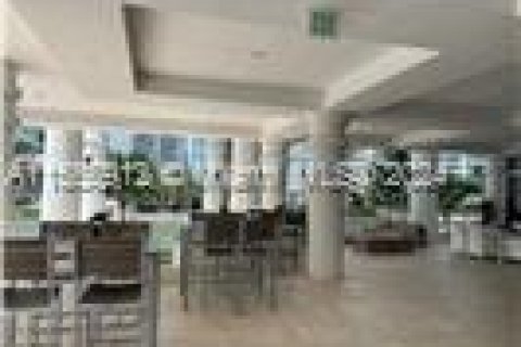 Купить кондоминиум в Майами, Флорида 2 спальни, 121.05м2, № 1933987 - фото 18