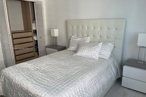 Купить кондоминиум в Майами, Флорида 2 спальни, 121.05м2, № 1933987 - фото 8