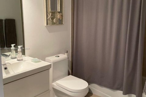 Купить кондоминиум в Майами, Флорида 2 спальни, 121.05м2, № 1933987 - фото 10