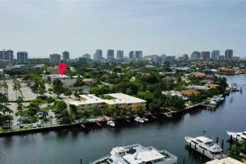 Купить кондоминиум в Форт-Лодердейл, Флорида 1 спальня, 68.19м2, № 1957752 - фото 1