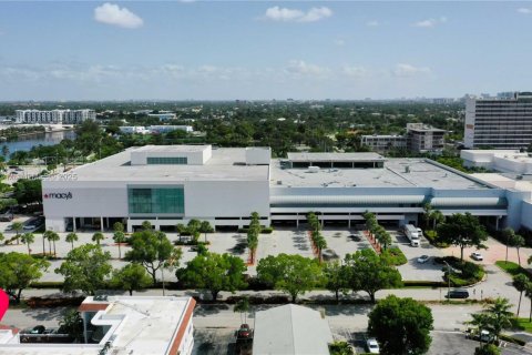 Купить кондоминиум в Форт-Лодердейл, Флорида 1 спальня, 68.19м2, № 1957752 - фото 25