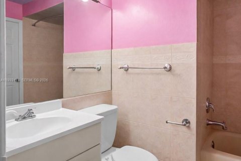 Casa en venta en Miami, Florida, 3 dormitorios, 115.57 m2 № 2058176 - foto 28