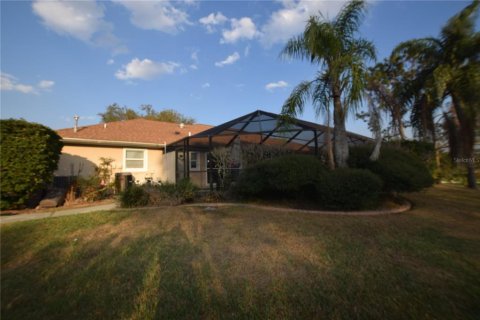 Casa en alquiler en Lady Lake, Florida, 3 dormitorios, 240.06 m2 № 1560635 - foto 7