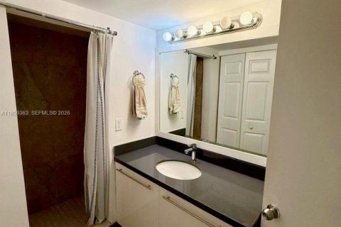 Condominio en alquiler en Sunrise, Florida, 2 dormitorios, 87.7 m2 № 2017912 - foto 17