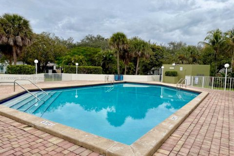 Condominio en alquiler en Sunrise, Florida, 2 dormitorios, 87.7 m2 № 2017912 - foto 23