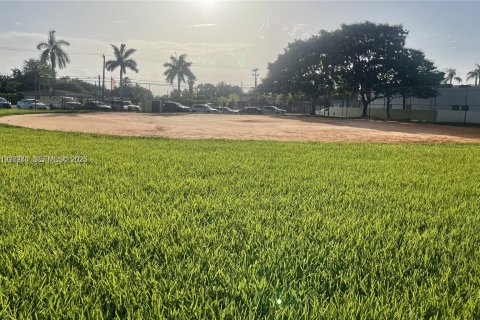 Condominio en venta en Miami, Florida, 2 dormitorios, 70.88 m2 № 2034676 - foto 21