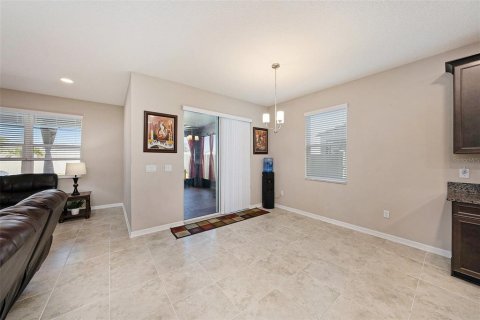 House in Wimauma, Florida 5 bedrooms, 331.29 sq.m. № 1574492 - photo 5