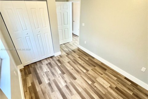 Touwnhouse à louer à Fort Lauderdale, Floride: 3 chambres, 171.87 m2 № 1996609 - photo 16