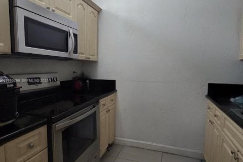 Купить кондоминиум в Катлер-Бей, Флорида 1 комната, 70.61м2, № 1989694 - фото 7