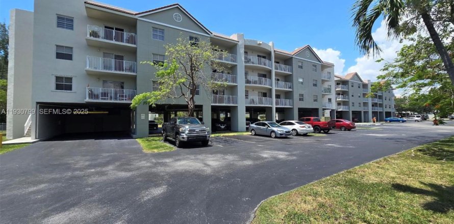 Студия в кондо в Катлер-Бей, Флорида № 1989694