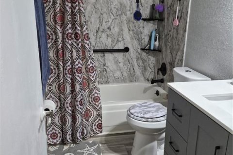 Condo in Orlando, Florida, 2 bedrooms № 2108900 - photo 9