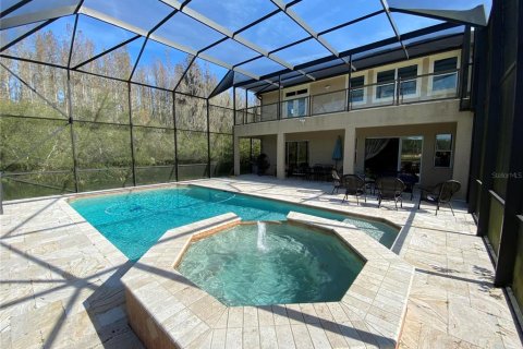 Villa ou maison à vendre à Tampa, Floride: 5 chambres, 353.03 m2 № 2125577 - photo 10