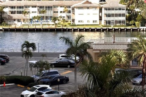 Copropriété à vendre à Hallandale Beach, Floride: 1 chambre, 62.43 m2 № 2088608 - photo 18