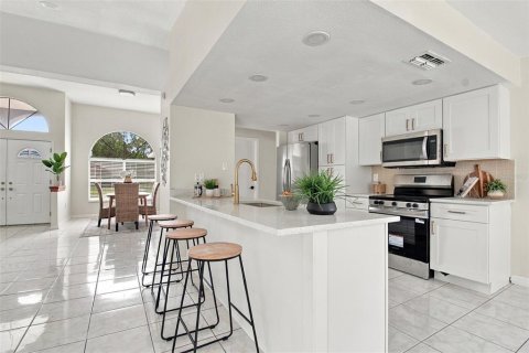 Casa en venta en New Port Richey, Florida, 3 dormitorios, 166.67 m2 № 2383819 - foto 4