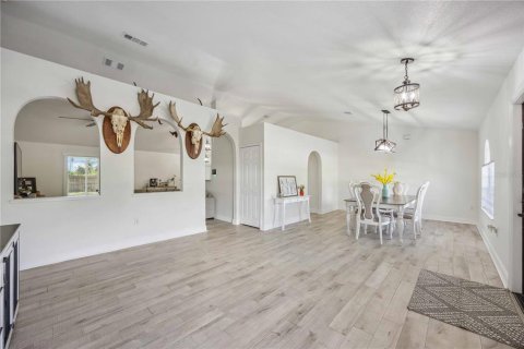 House in Port Charlotte, Florida 4 bedrooms, 207.92 sq.m. № 1873340 - photo 4