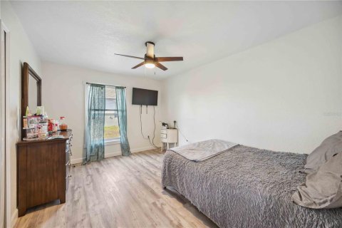 House in Port Charlotte, Florida 4 bedrooms, 207.92 sq.m. № 1873340 - photo 21