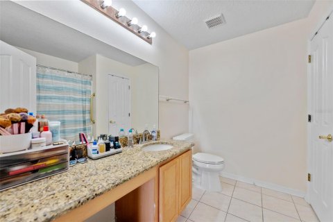 House in Riverview, Florida 3 bedrooms, 159.42 sq.m. № 2197771 - photo 18
