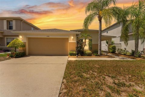 House in Riverview, Florida 3 bedrooms, 159.42 sq.m. № 2197771 - photo 2