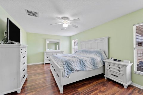 House in Riverview, Florida 3 bedrooms, 159.42 sq.m. № 2197771 - photo 16