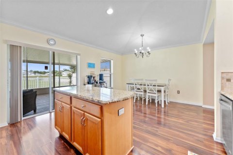 House in Riverview, Florida 3 bedrooms, 159.42 sq.m. № 2197771 - photo 12
