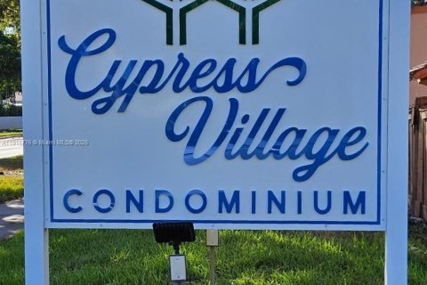 Copropriété à vendre à Miami Lakes, Floride: 2 chambres, 85.28 m2 № 1970919 - photo 19