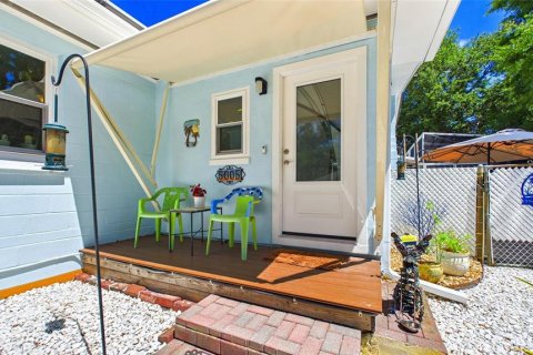 Villa ou maison à vendre à Gulfport, Floride: 3 chambres, 145.76 m2 № 2147907 - photo 6