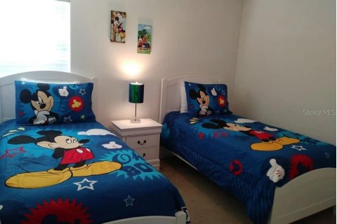 Casa en venta en Kissimmee, Florida, 6 dormitorios, 261.24 m2 № 1905272 - foto 29