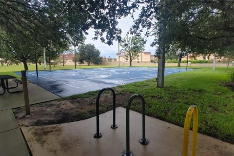 Casa en venta en Kissimmee, Florida, 6 dormitorios, 261.24 m2 № 1905272 - foto 16
