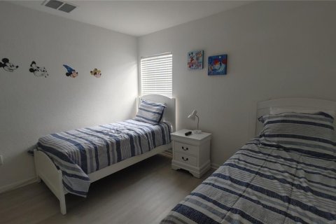 Casa en venta en Kissimmee, Florida, 6 dormitorios, 261.24 m2 № 1905272 - foto 18