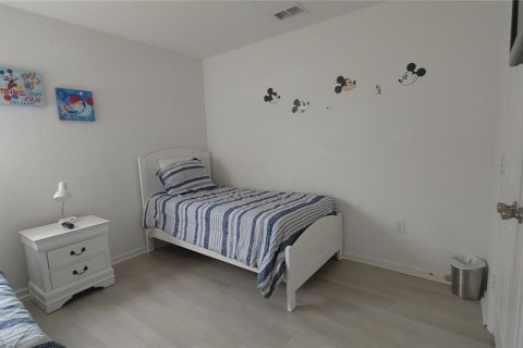 Casa en venta en Kissimmee, Florida, 6 dormitorios, 261.24 m2 № 1905272 - foto 19