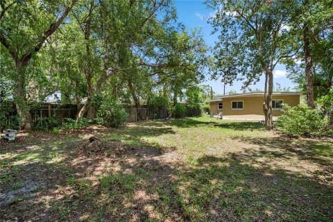 House in Winter Park, Florida 3 bedrooms, 90.58 sq.m. № 2204676 - photo 29
