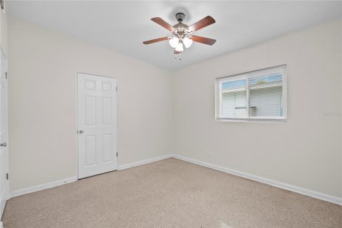 House in Winter Park, Florida 3 bedrooms, 90.58 sq.m. № 2204676 - photo 10