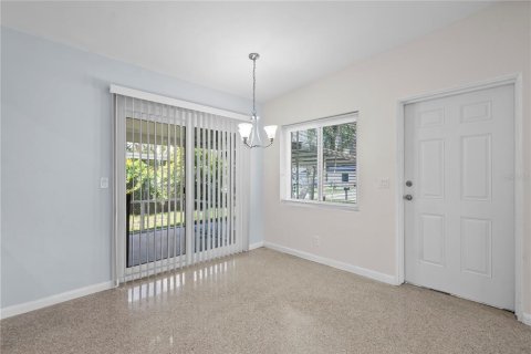 House in Winter Park, Florida 3 bedrooms, 90.58 sq.m. № 2204676 - photo 19