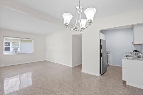 House in Winter Park, Florida 3 bedrooms, 90.58 sq.m. № 2204676 - photo 22