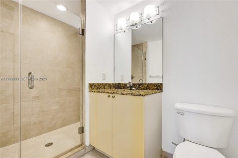 Condominio en alquiler en Hollywood, Florida, 2 dormitorios, 96.25 m2 № 2055582 - foto 23