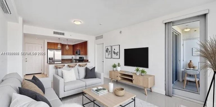 Condominio en Hollywood, Florida, 2 dormitorios  № 2055582