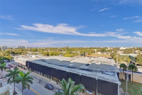 Condominio en alquiler en Hollywood, Florida, 2 dormitorios, 96.25 m2 № 2055582 - foto 26