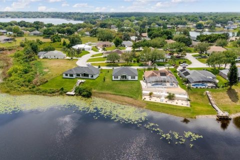 House in Clermont, Florida 4 bedrooms, 198.16 sq.m. № 1340144 - photo 5