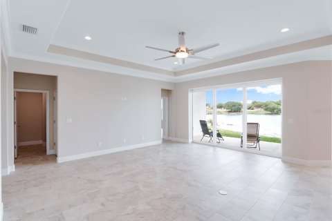 House in Clermont, Florida 4 bedrooms, 198.16 sq.m. № 1340144 - photo 17