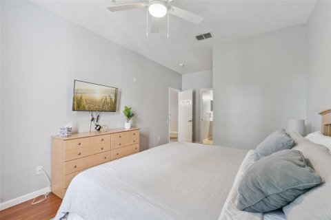 Condo in Kissimmee, Florida, 3 bedrooms № 2231311 - photo 23