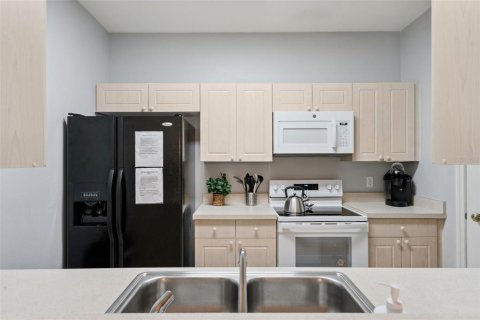 Condo in Kissimmee, Florida, 3 bedrooms № 2231311 - photo 17
