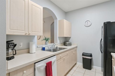 Condo in Kissimmee, Florida, 3 bedrooms № 2231311 - photo 15