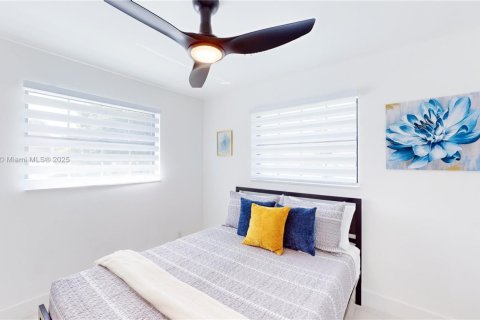 Villa ou maison à louer à Hollywood, Floride: 4 chambres, 185.34 m2 № 1969339 - photo 17