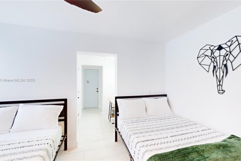 Villa ou maison à louer à Hollywood, Floride: 4 chambres, 185.34 m2 № 1969339 - photo 23